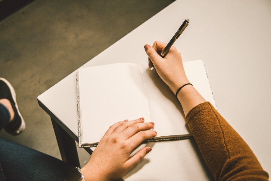 Help us change UK law on surrogacy - Brilliant Beginnings