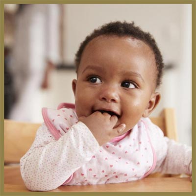 肯尼亚同性夫妇代孕