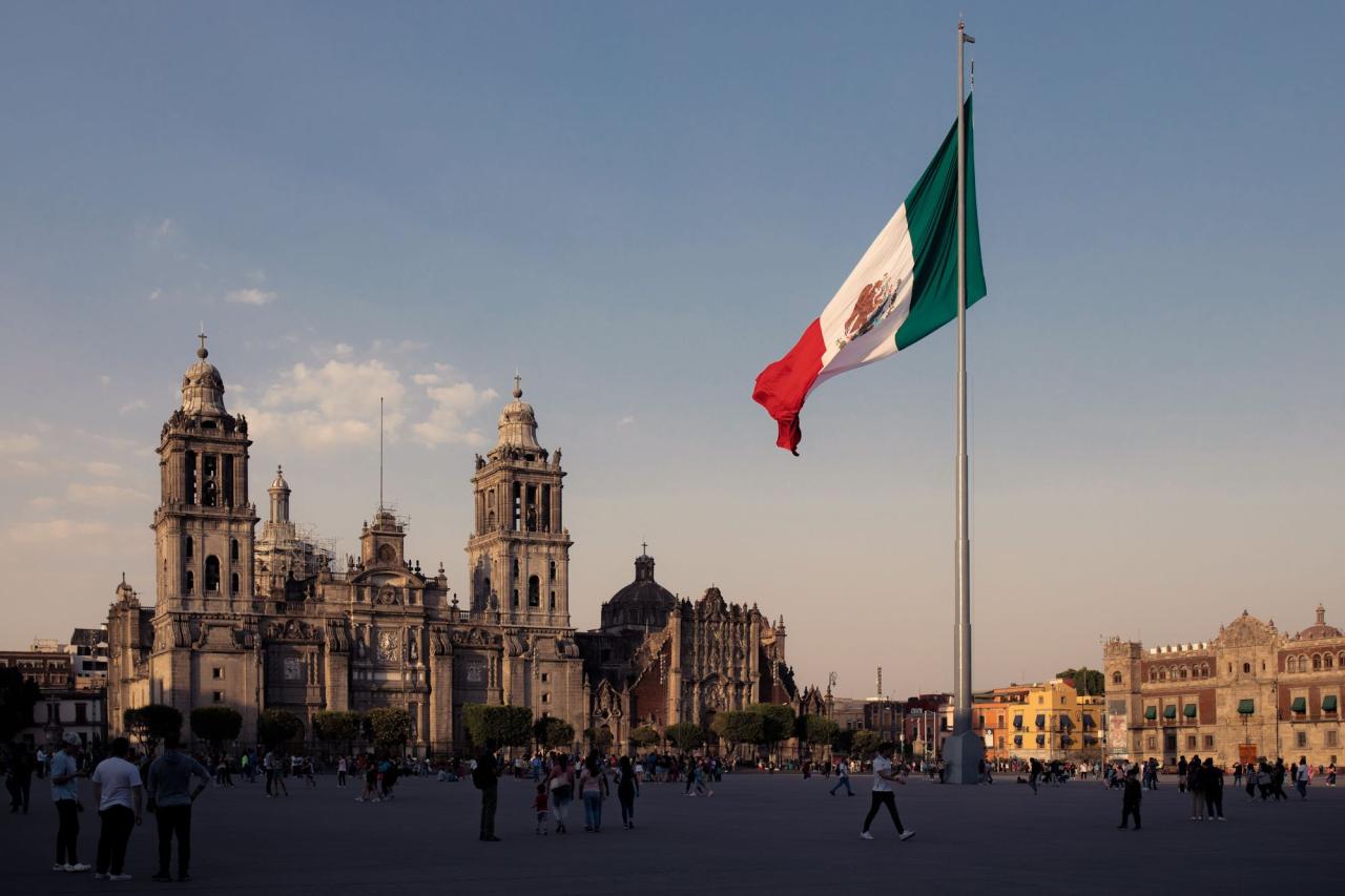 American Exiles in Mexico City: A Tour of the City's Radical Past ...