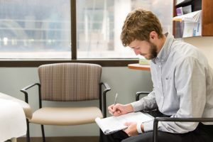 乌克兰代孕中介比自己找乌克兰代孕机构好吗-辅助生殖论坛